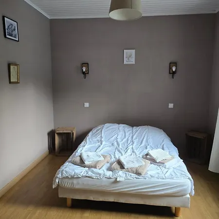 Maison Au Calme Avec Piscine Дом отдыха *